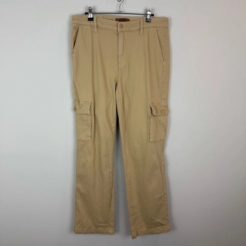 Judy Blue Cargo Khaki Straight Leg Pants Sz 31
